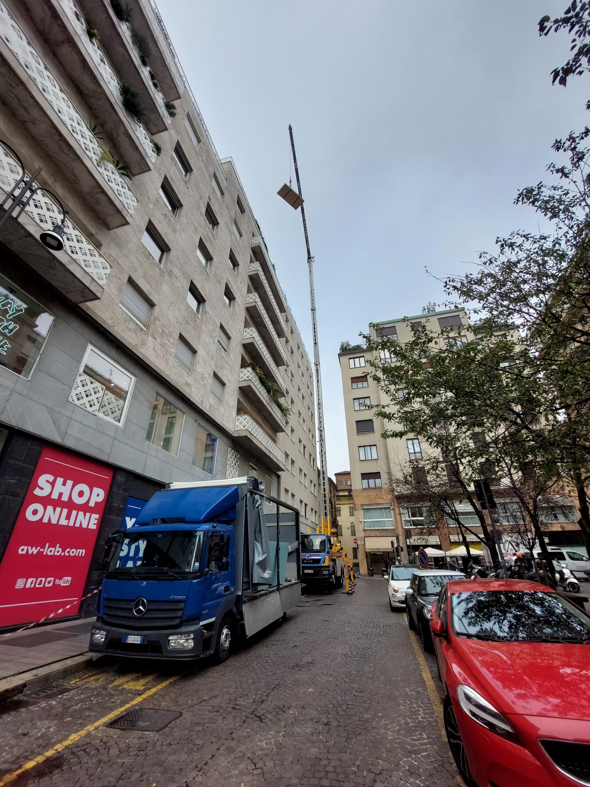 Camion Italservice della flotta a Bergamo