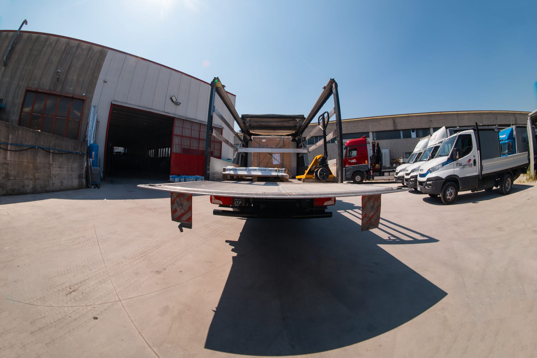 Italservice goods transport truck